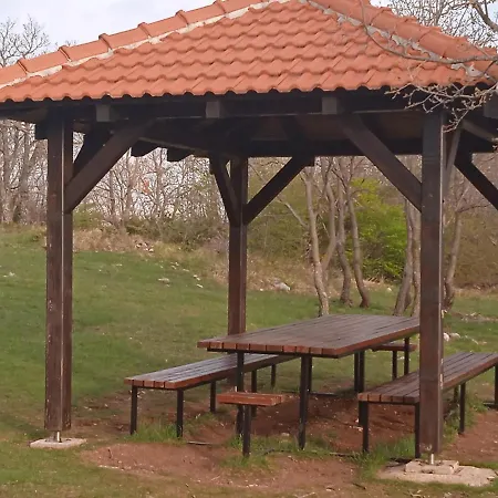 Large Bedroom For 2, Mountain View, 12km To Np Krka, 35km To Sea Guest house Razvode